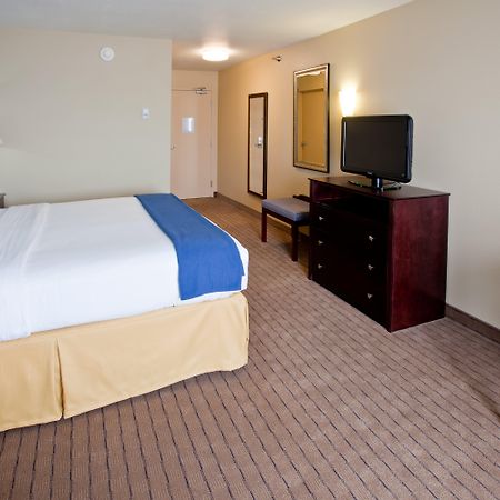 Holiday Inn Express Hotel & Suites Shelbyville By Ihg Phòng bức ảnh