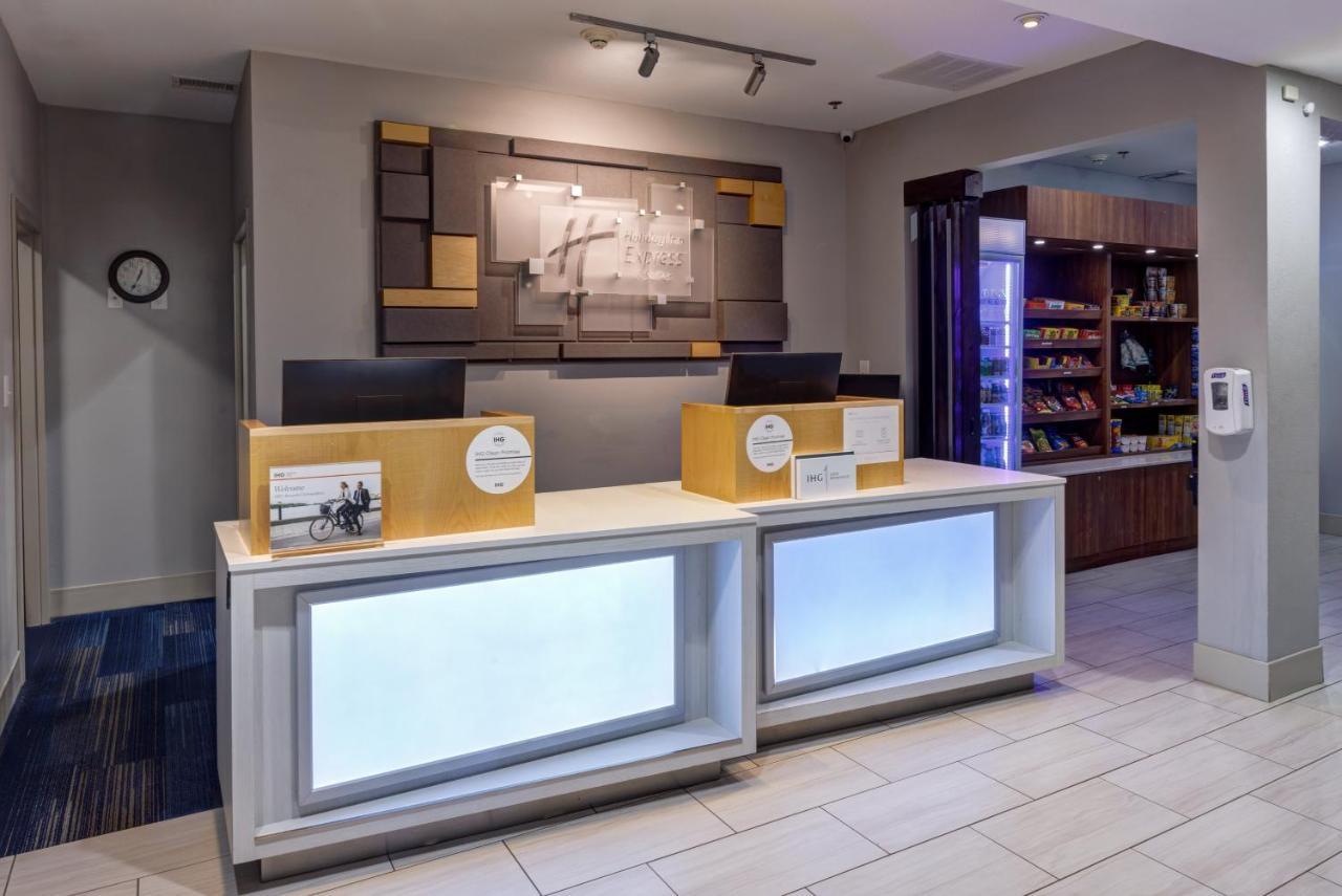 Holiday Inn Express Hotel & Suites Shelbyville By Ihg Ngoại thất bức ảnh