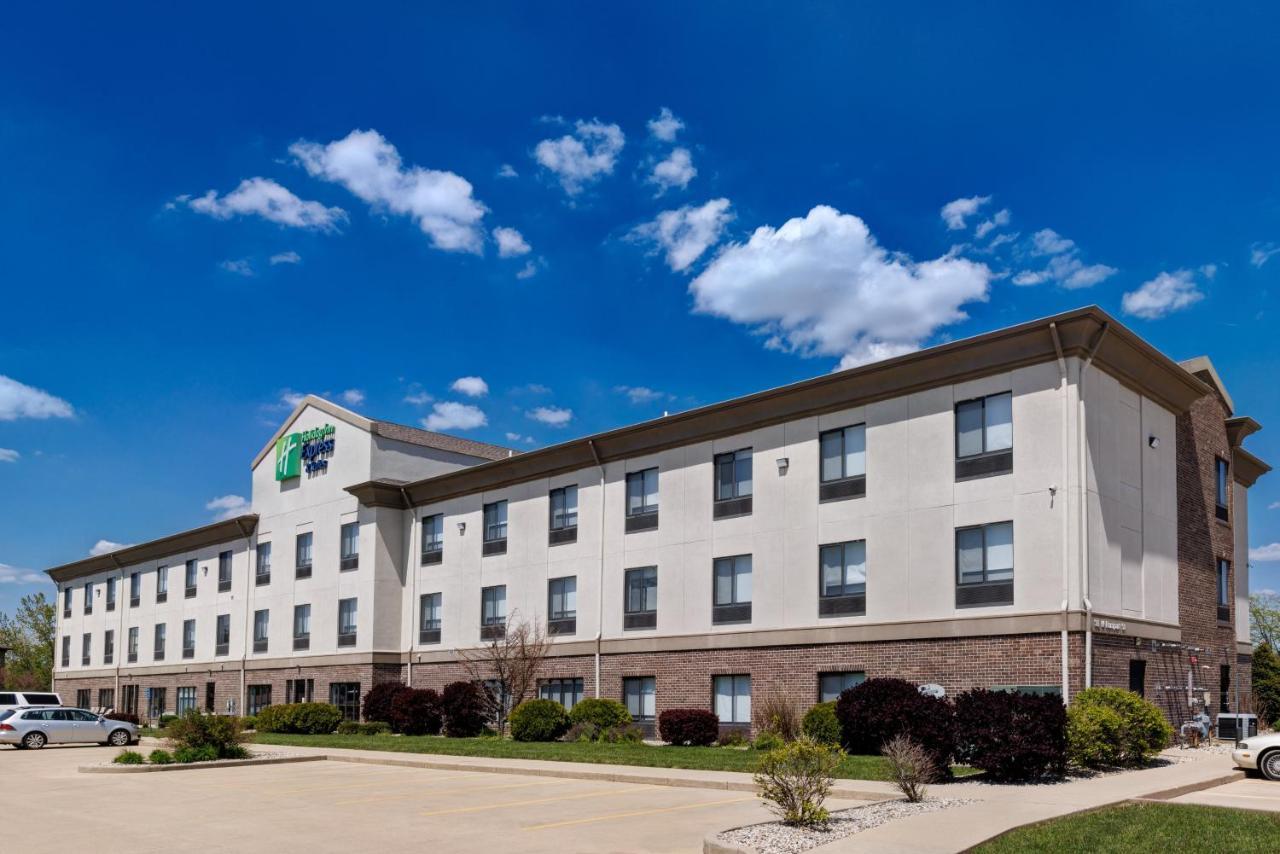 Holiday Inn Express Hotel & Suites Shelbyville By Ihg Ngoại thất bức ảnh