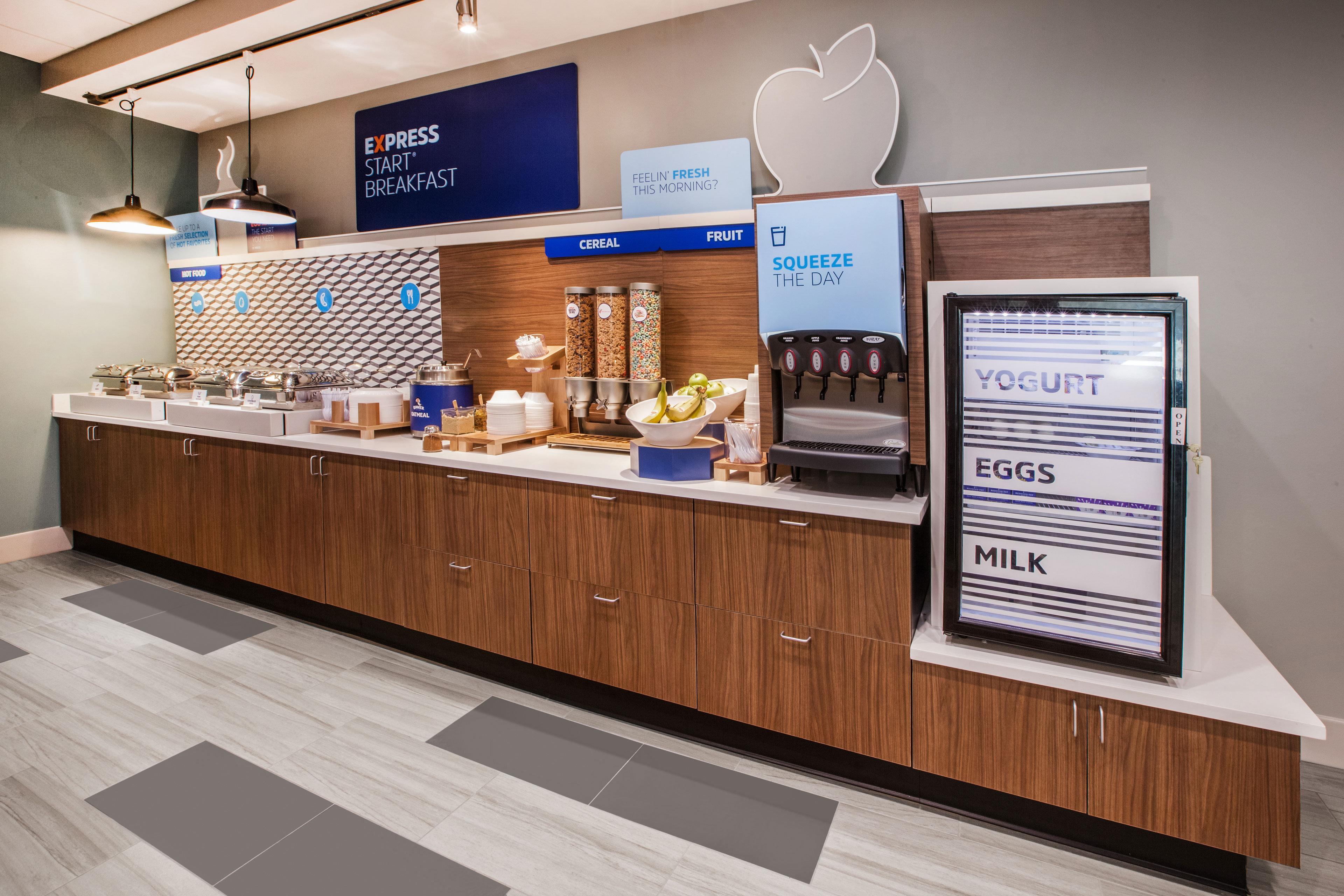 Holiday Inn Express Hotel & Suites Shelbyville By Ihg Ngoại thất bức ảnh