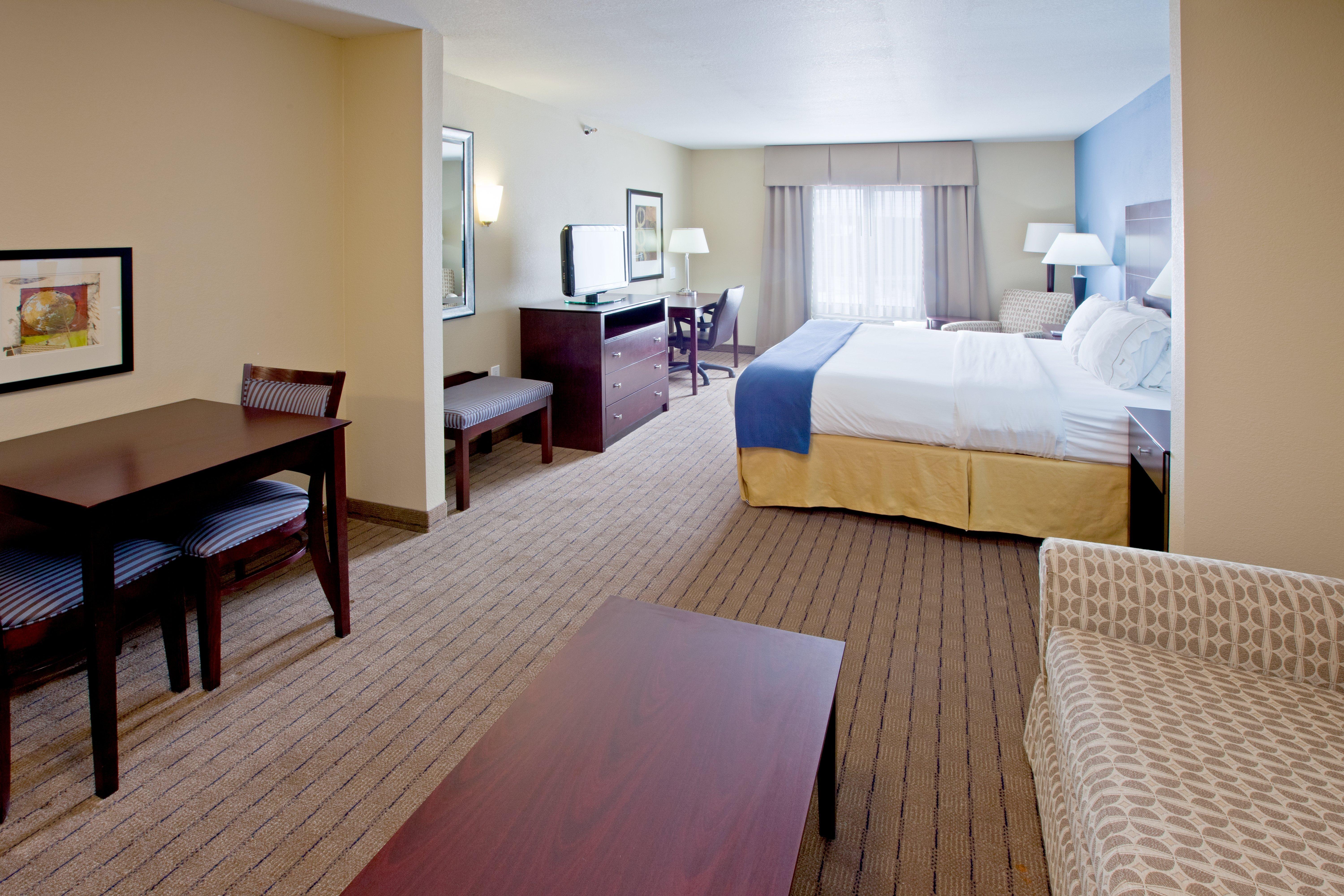 Holiday Inn Express Hotel & Suites Shelbyville By Ihg Ngoại thất bức ảnh
